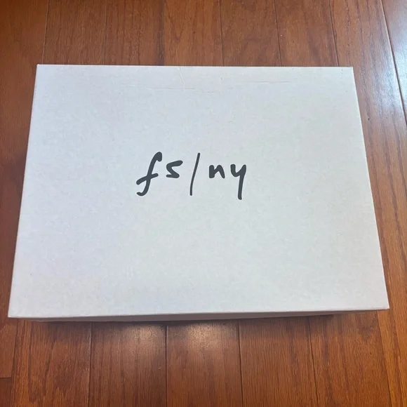 NIB $218 fs / ny Elodie black patent leather pump with studs size 7.5 - Picture 8 of 8